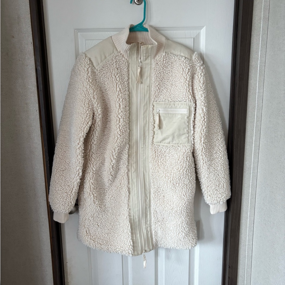 Everlane Cream Sherpa Zip Jacket with Chest Pocket